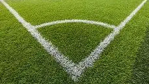 中国足球惨败：FIFA排名垫底遭东帝汶挑战，人口悬殊对比鲜明