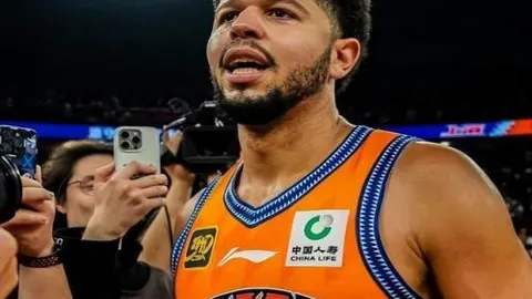 奥运冠军身高仅1.37米：曾受嘲笑，退役后蜕变两度，现状如何？